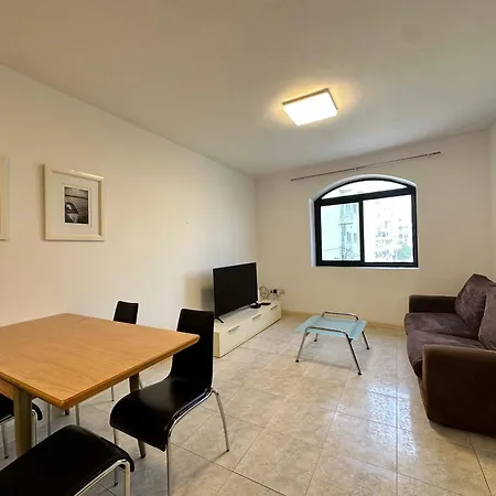Budget Friendly In Swieqi - 10 Minutes Walk To Paceville & The * San Ġiljan