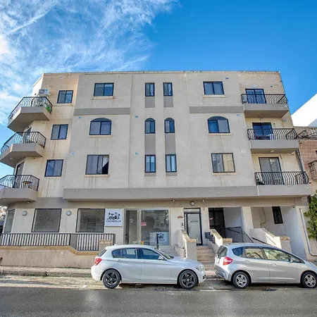 Budget Friendly In Swieqi - 10 Minutes Walk To Paceville & The 아파트 Saint Julian's