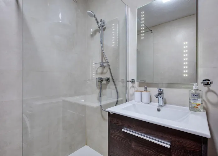 アパート Budget Friendly In Swieqi - 10 Minutes Walk To Paceville & The *