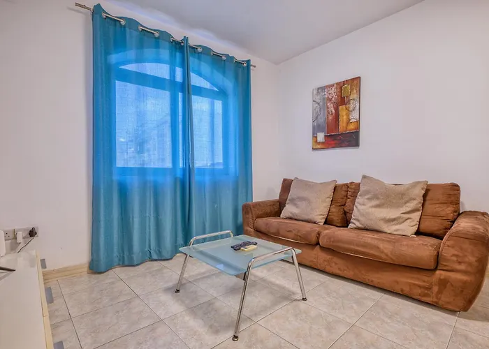 Budget Friendly In Swieqi - 10 Minutes Walk To Paceville & The Apartamento